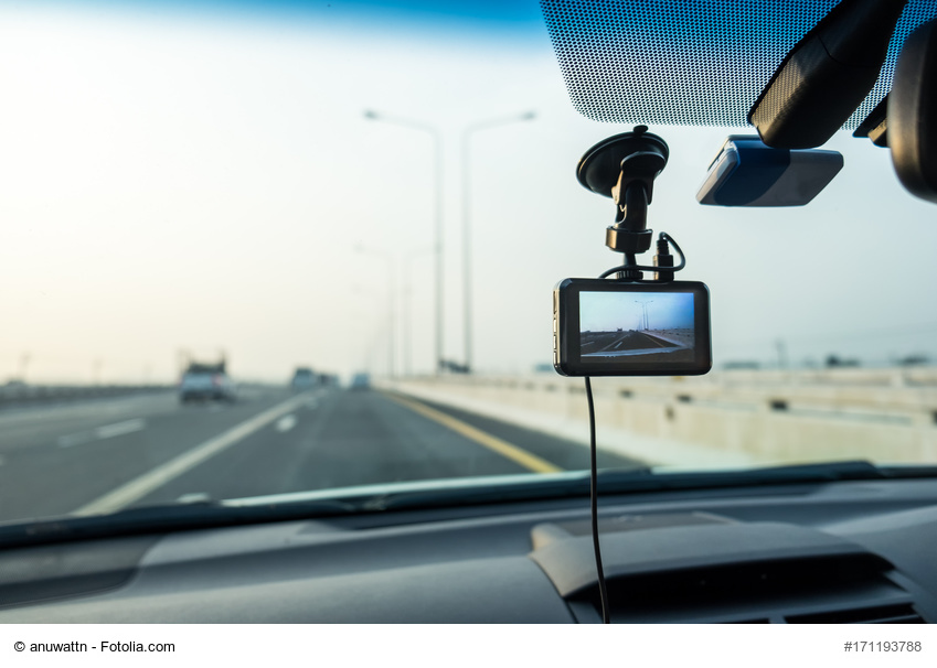 Dashcam-Aufnahmen dürfen in Einzelfällen zur Urteilsbegründung benutzt werden.